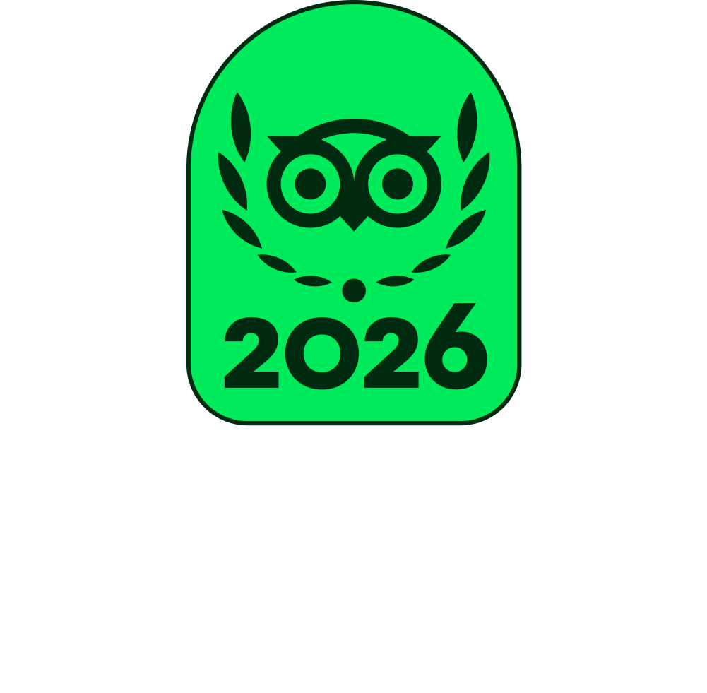 TC Badge + Travelers’ Choice Center Aligned White – LL TC Badge + Travelers’ Choice Center Aligned White - LL